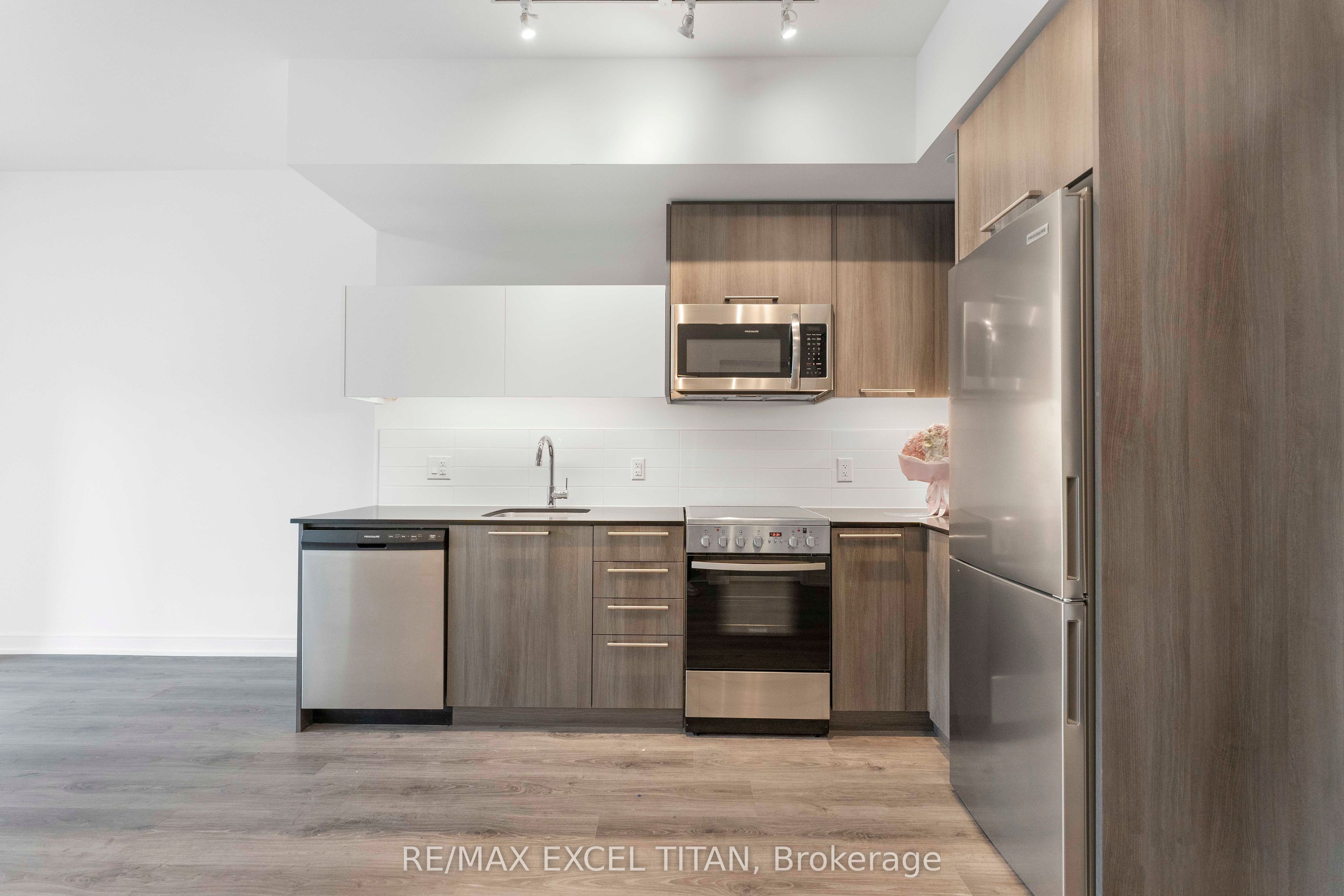25 Neighbourhood Lane 205