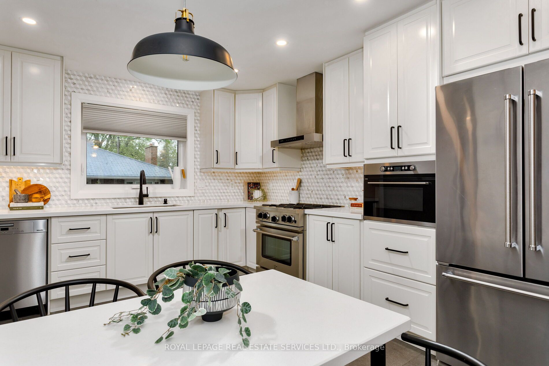 246 Berry Road