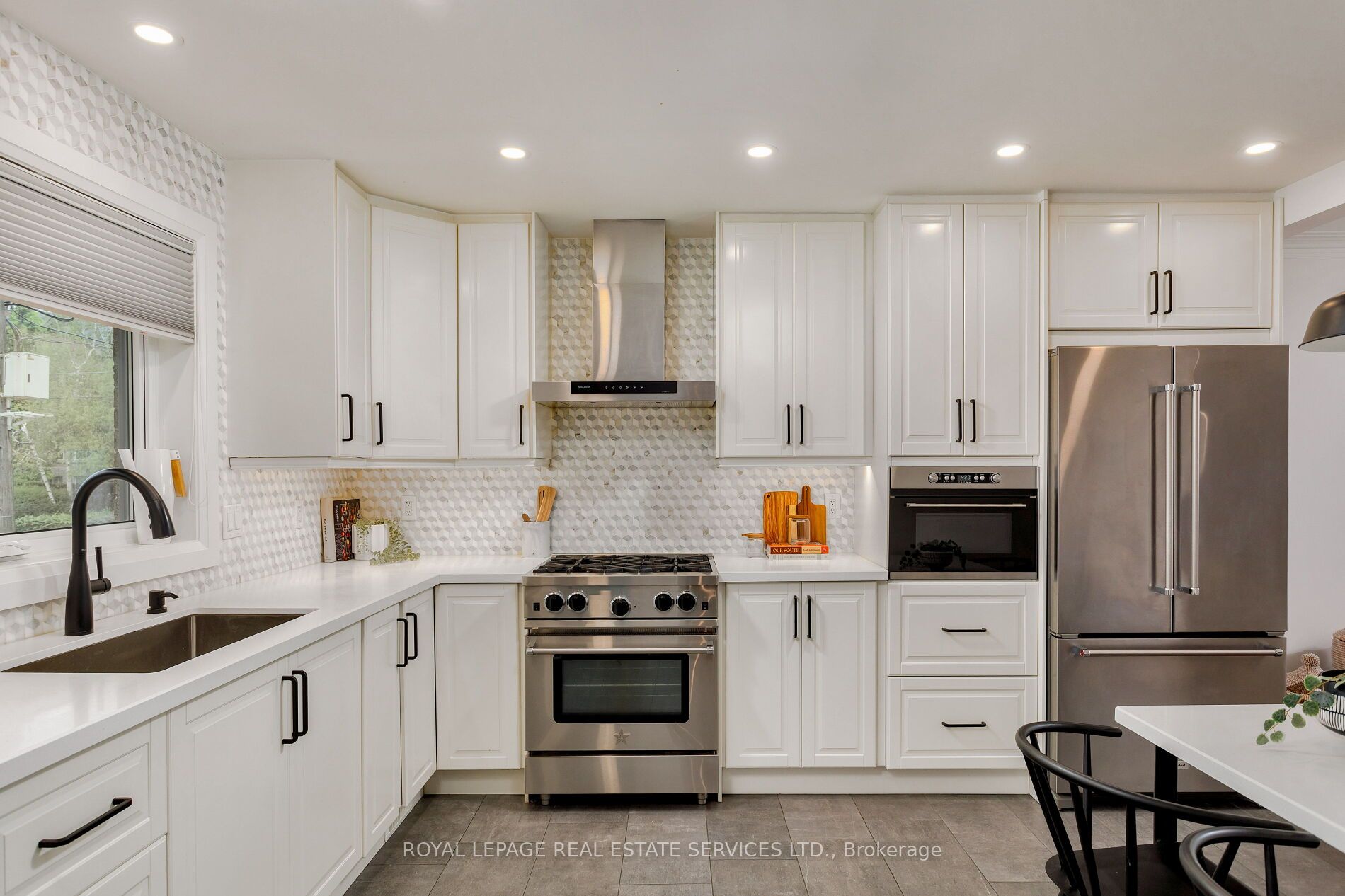 246 Berry Road
