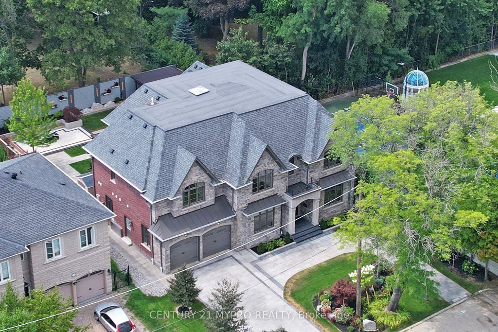 Photo of 36 Farrington Drive, Toronto, ON M2L 2B6 (MLS # C13467438)