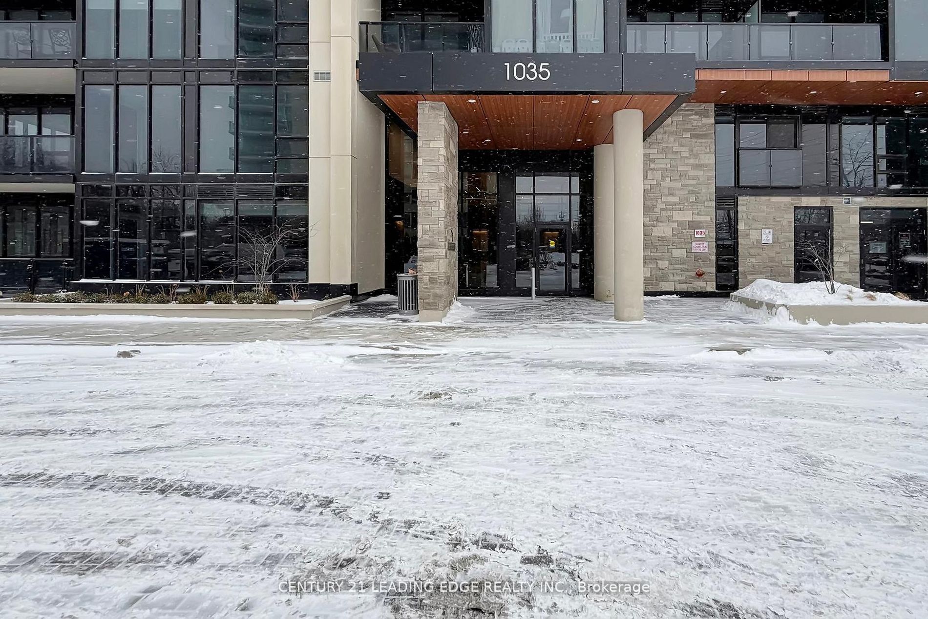 1035 Southdown Road 805