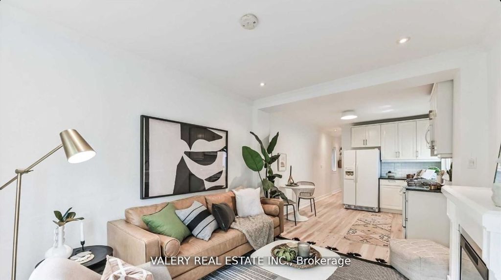 Photo of 204 Oakcrest Avenue, Toronto, ON M4C 1C2 (MLS # E12562430)