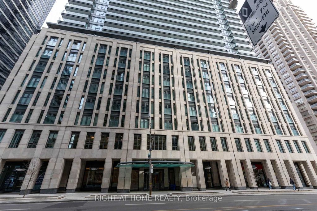 Photo of 955 Bay Street #1518, Toronto, ON M5S 0C6 (MLS # C12455405)