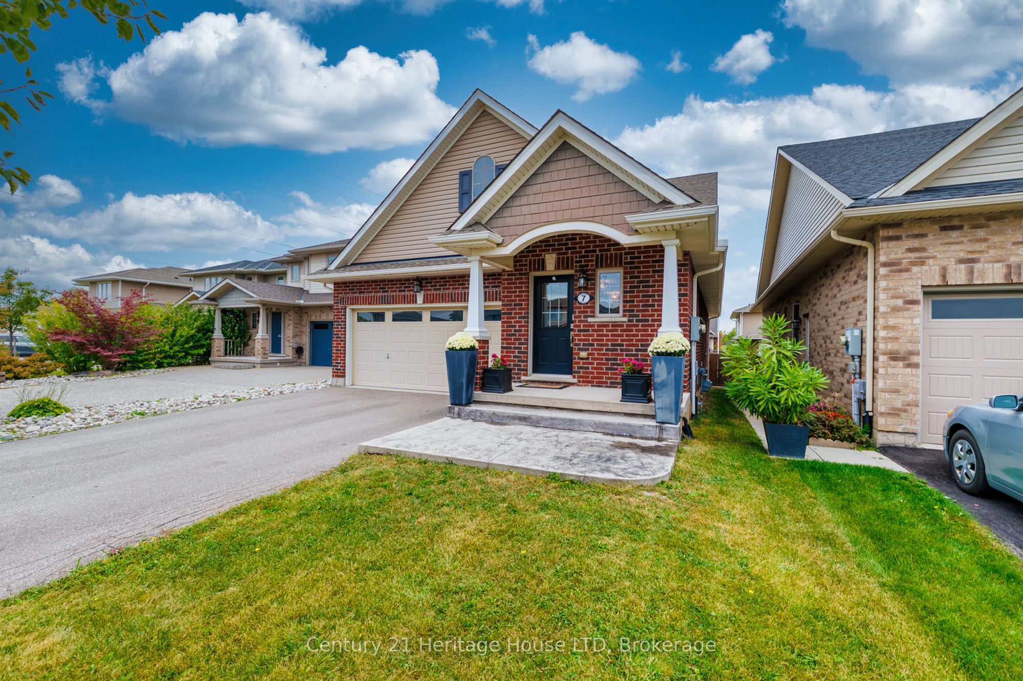 7 Kenmar Court