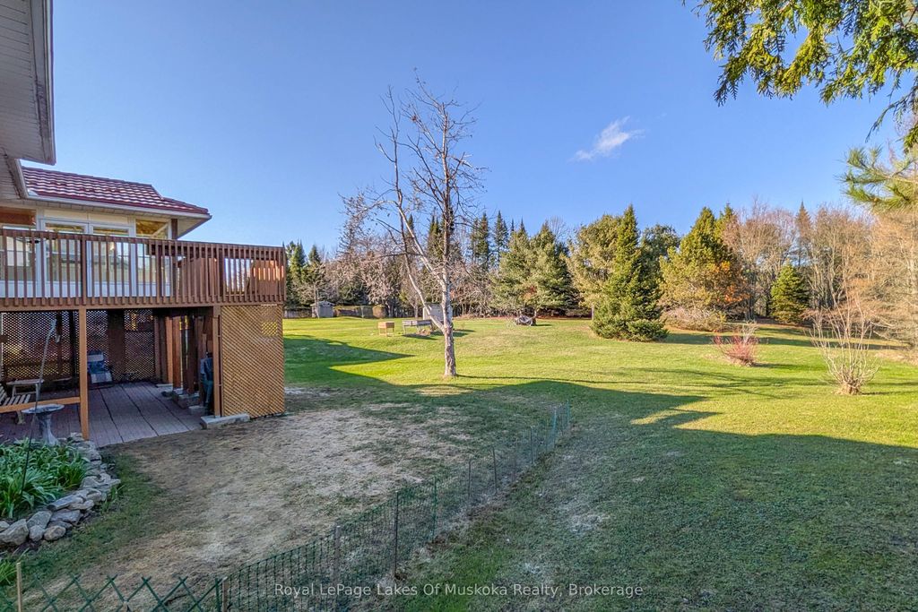 Photo of 40 Covered Bridge Trail, Bracebridge, ON P1L 1Y1 (MLS # X12952304)