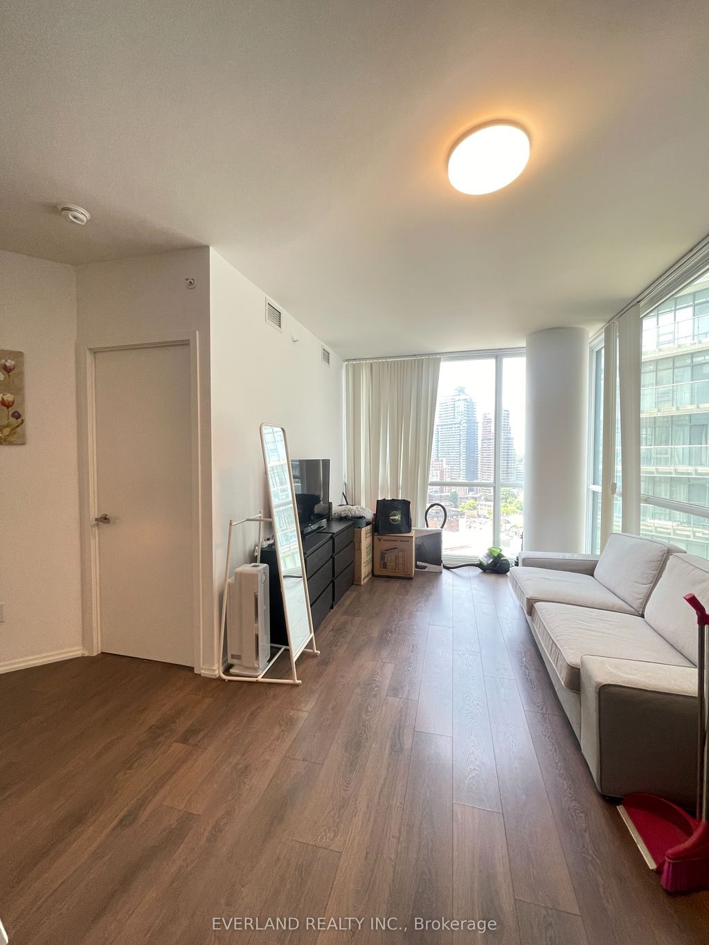 Photo of 45 Charles Street E #1902, Toronto, ON M4Y 0B8 (MLS # C12199057)