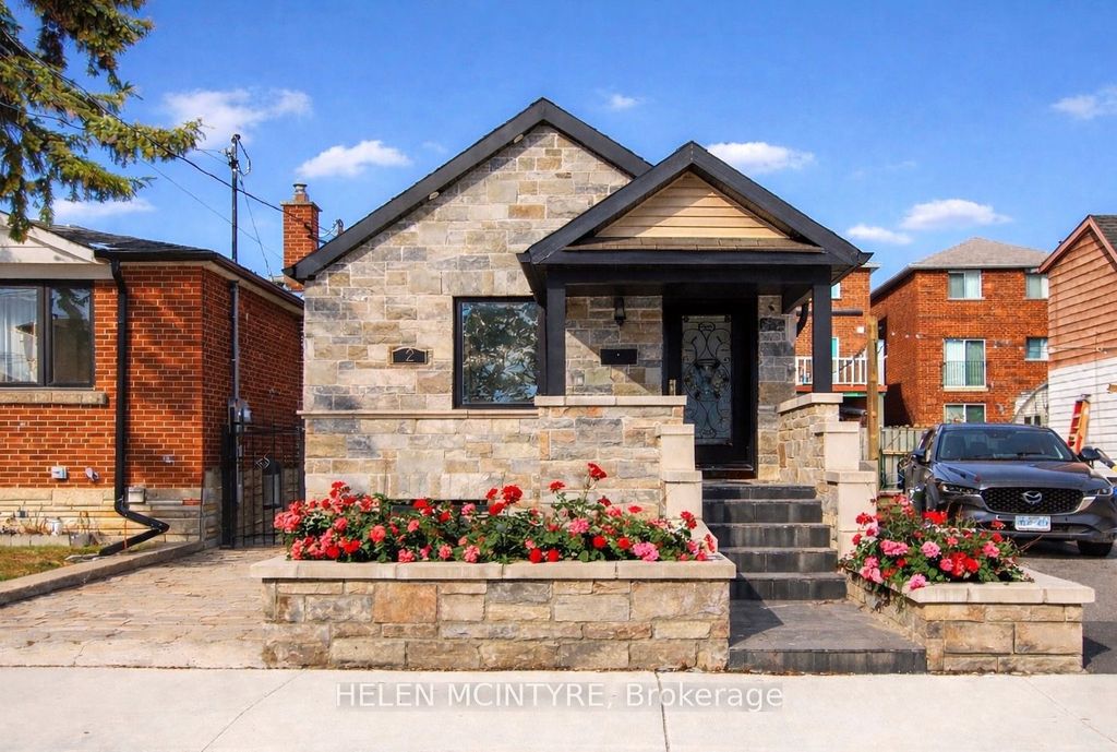 Photo of 2 Birch Tree Crescent, Toronto, ON M6M 2K8 (MLS # W12942450)