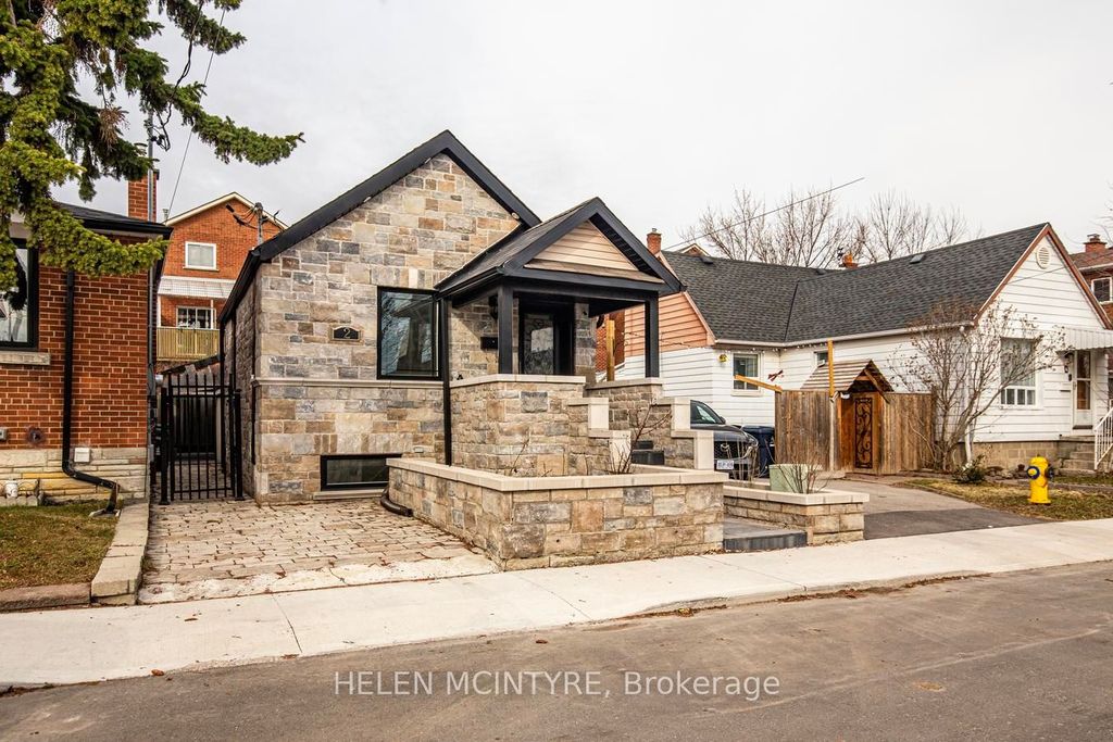 Photo of 2 Birch Tree Crescent, Toronto, ON M6M 2K8 (MLS # W12942450)