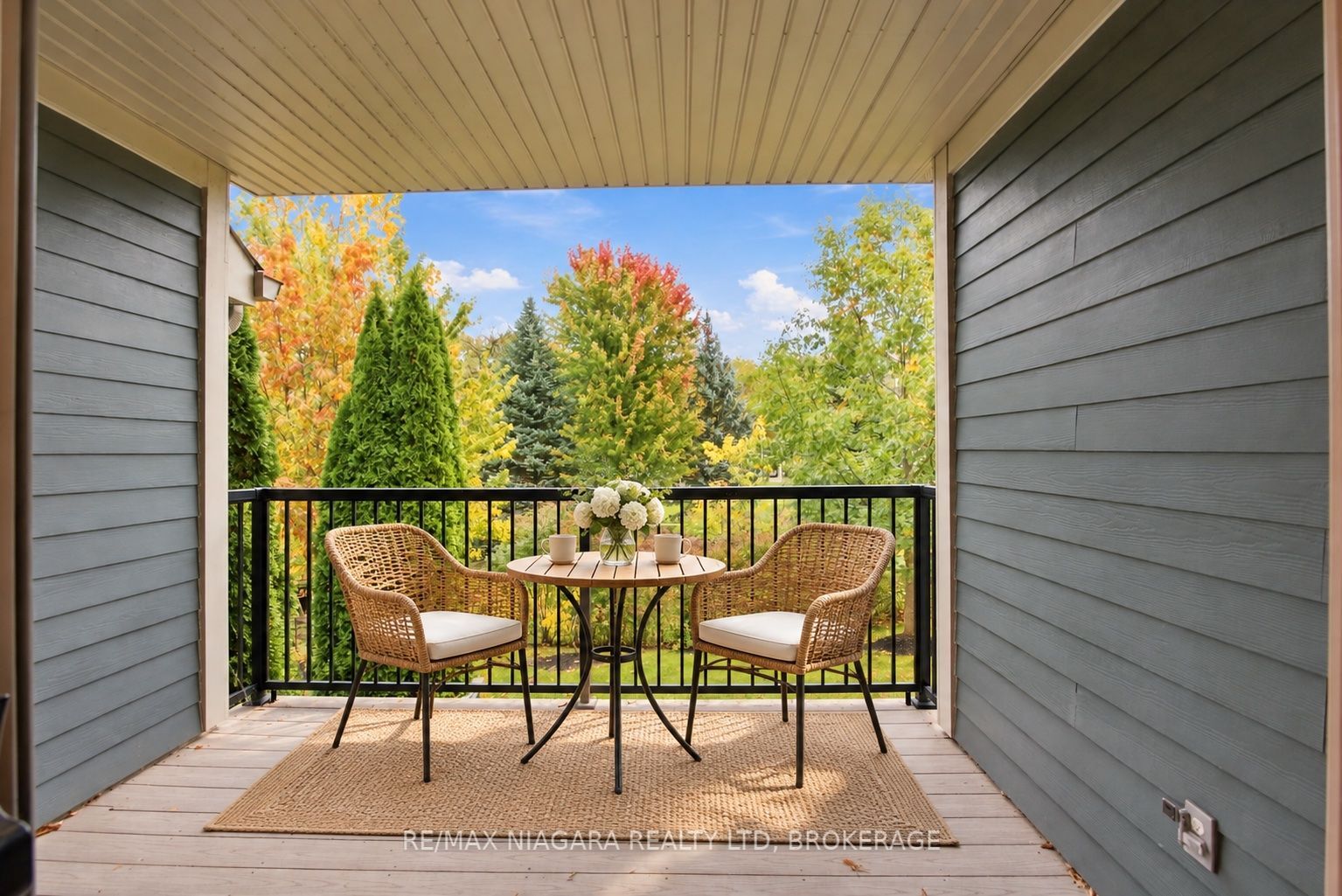 3 Hillside Drive