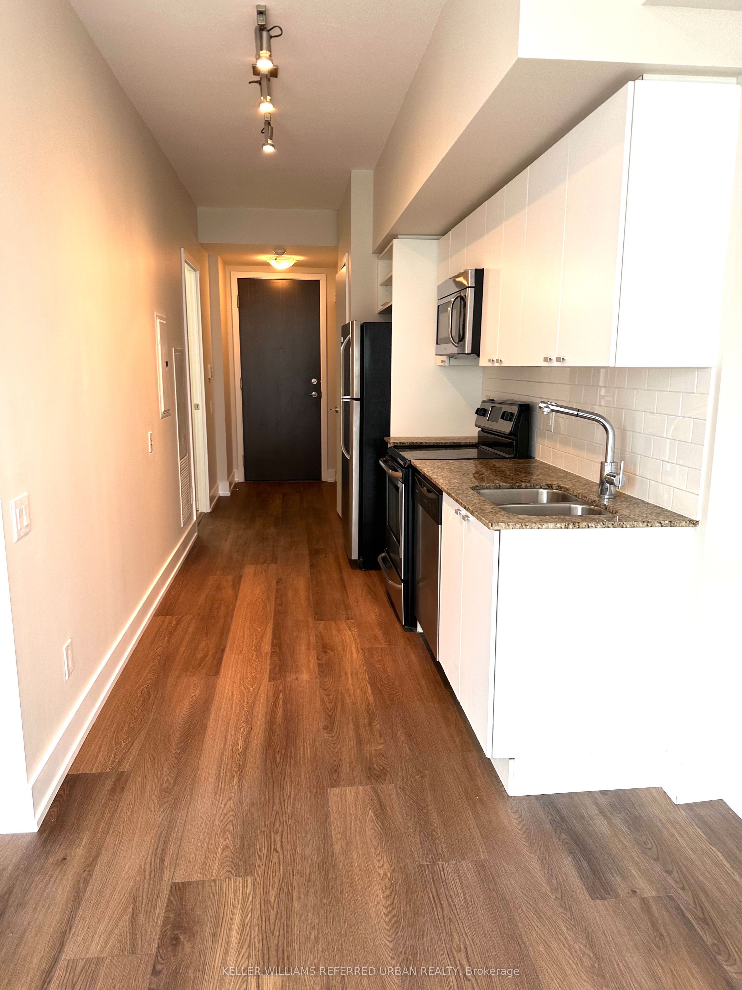 105 The Queensway N/A 1913