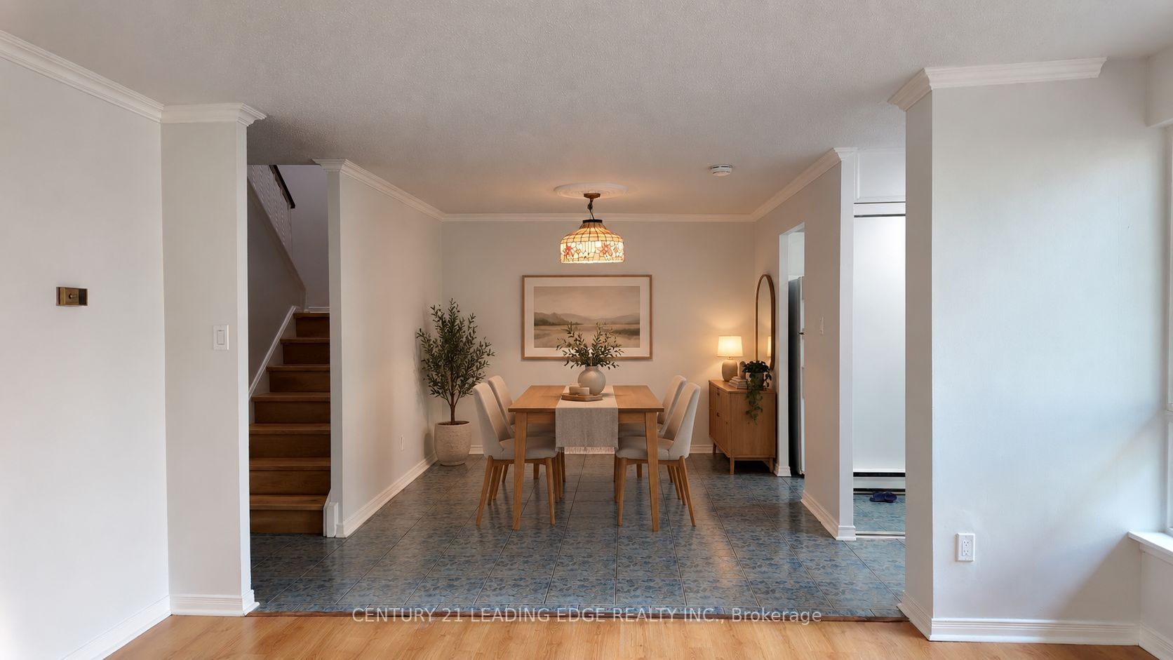1055 Dundas Street E 199