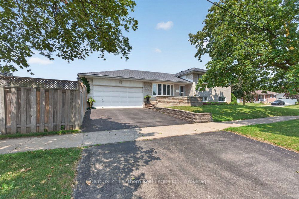 Photo of 333 Jeffcoat Drive, Toronto, ON M9W 3E4 (MLS # W13667538)
