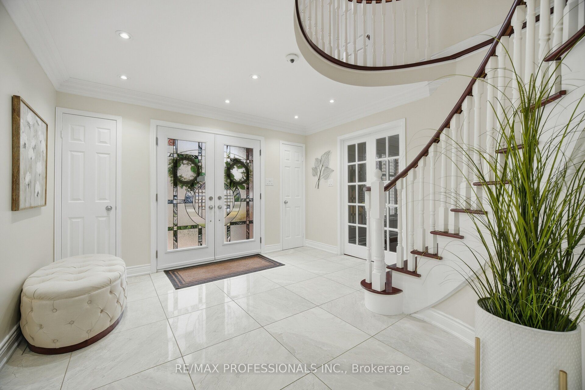 4 McFadden Drive