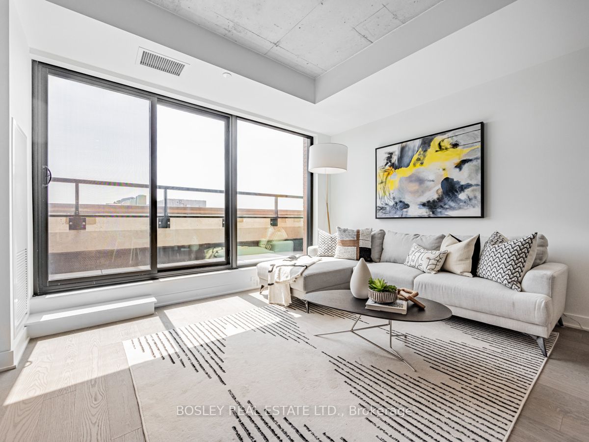 2720 Dundas Street W 406