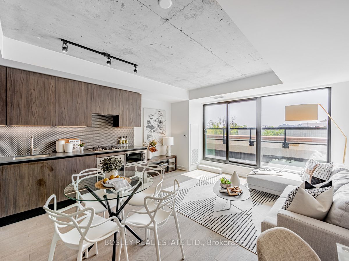 2720 Dundas Street W 406