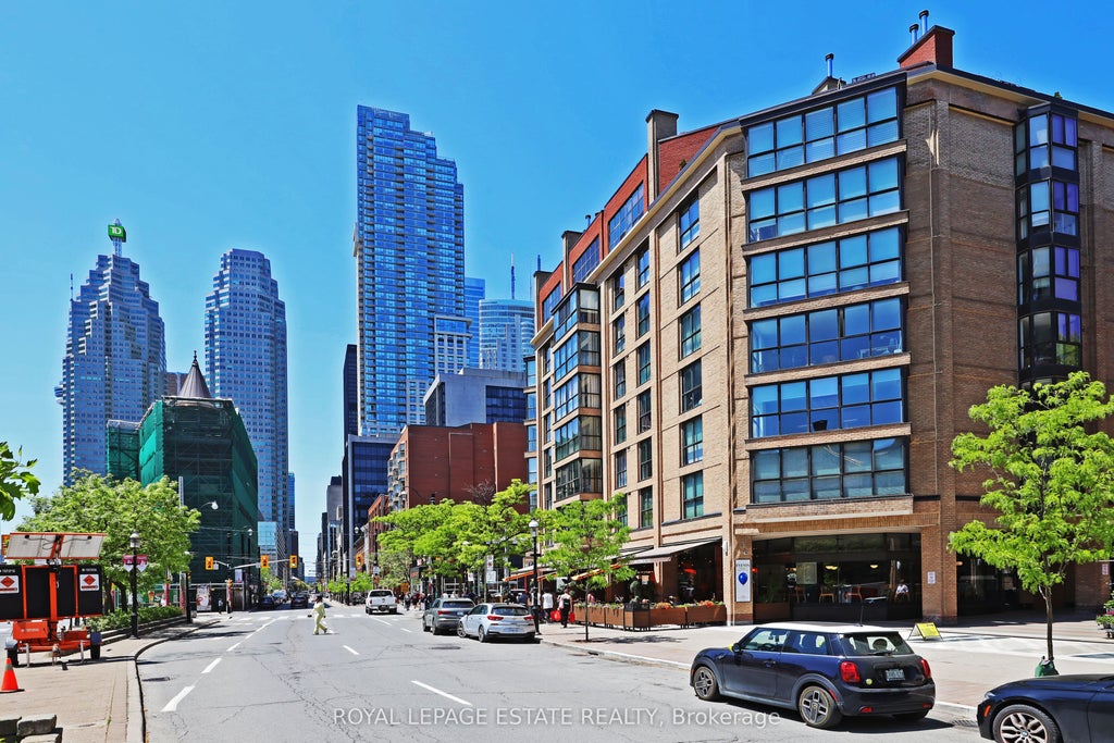 Photo of 35 Church Street #306, Toronto, ON M5E 1T3 (MLS # C13430020)
