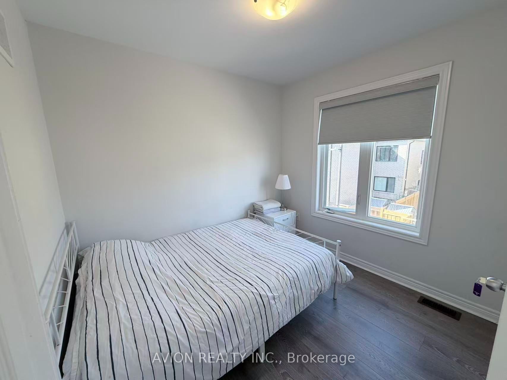 542 Whites Hill Avenue Coach House