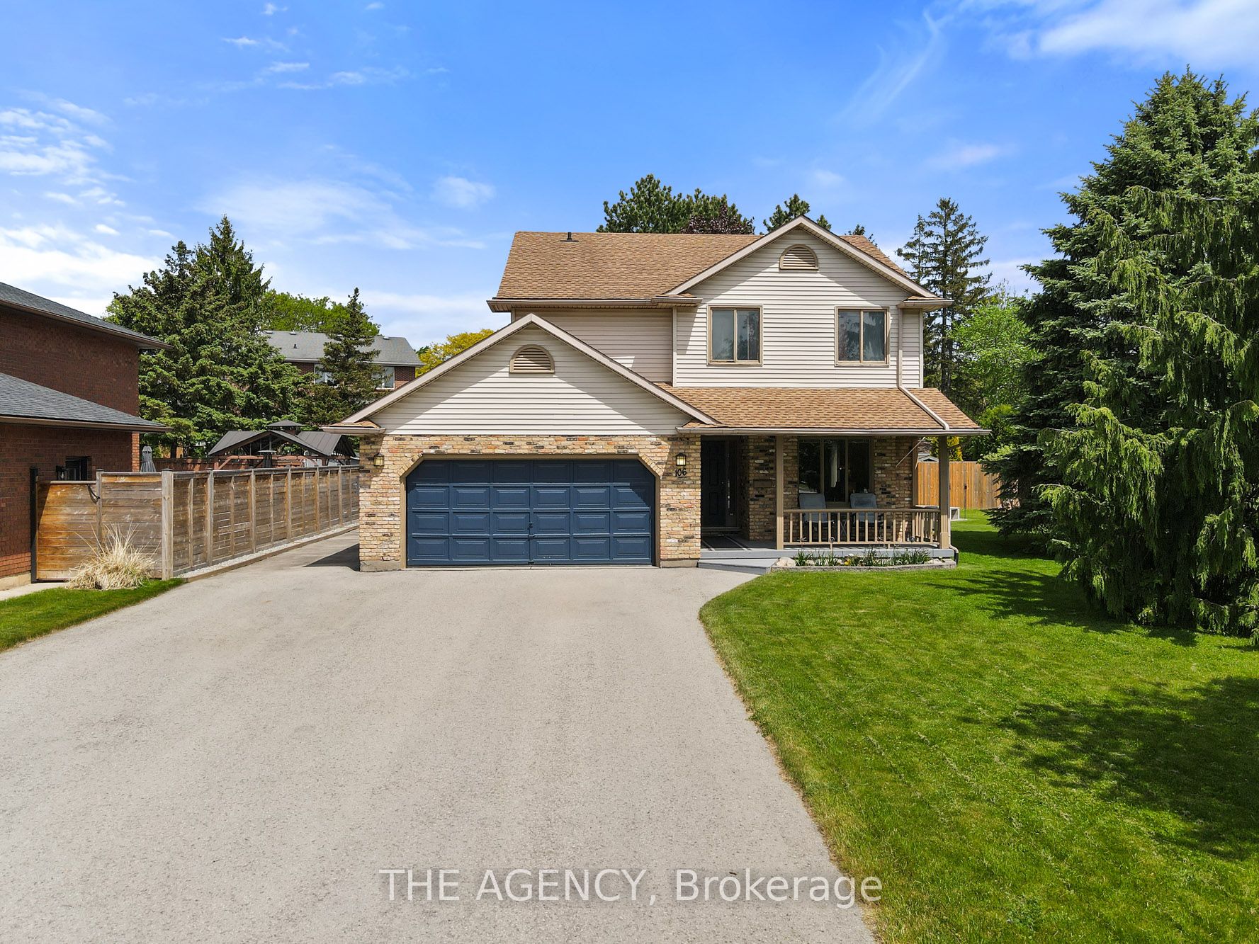 106 Spruceside Crescent