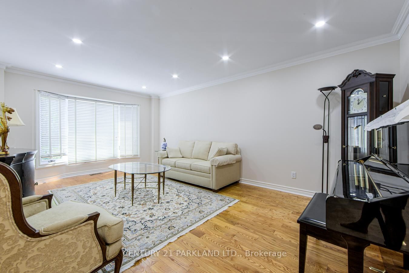112 Strathearn Avenue