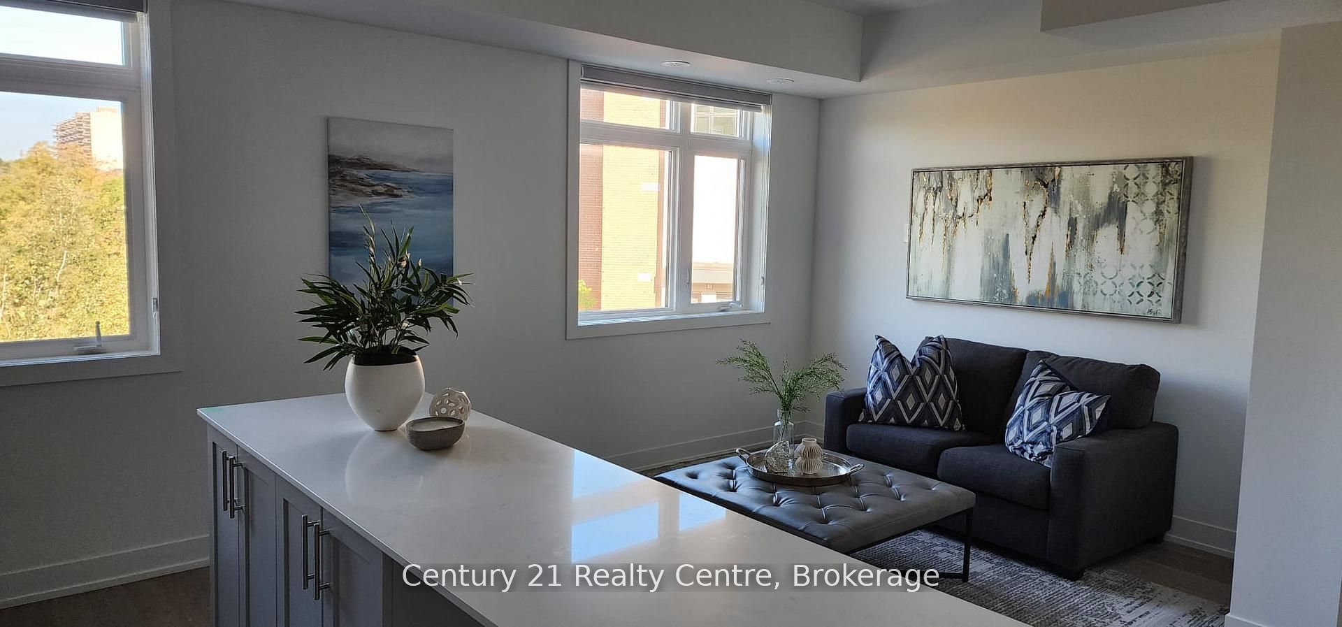 1115 Douglas Mccurdy Common N/A E 206