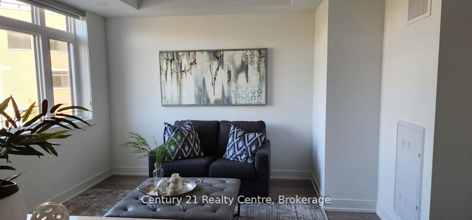 1115 Douglas Mccurdy Common N/A E 206