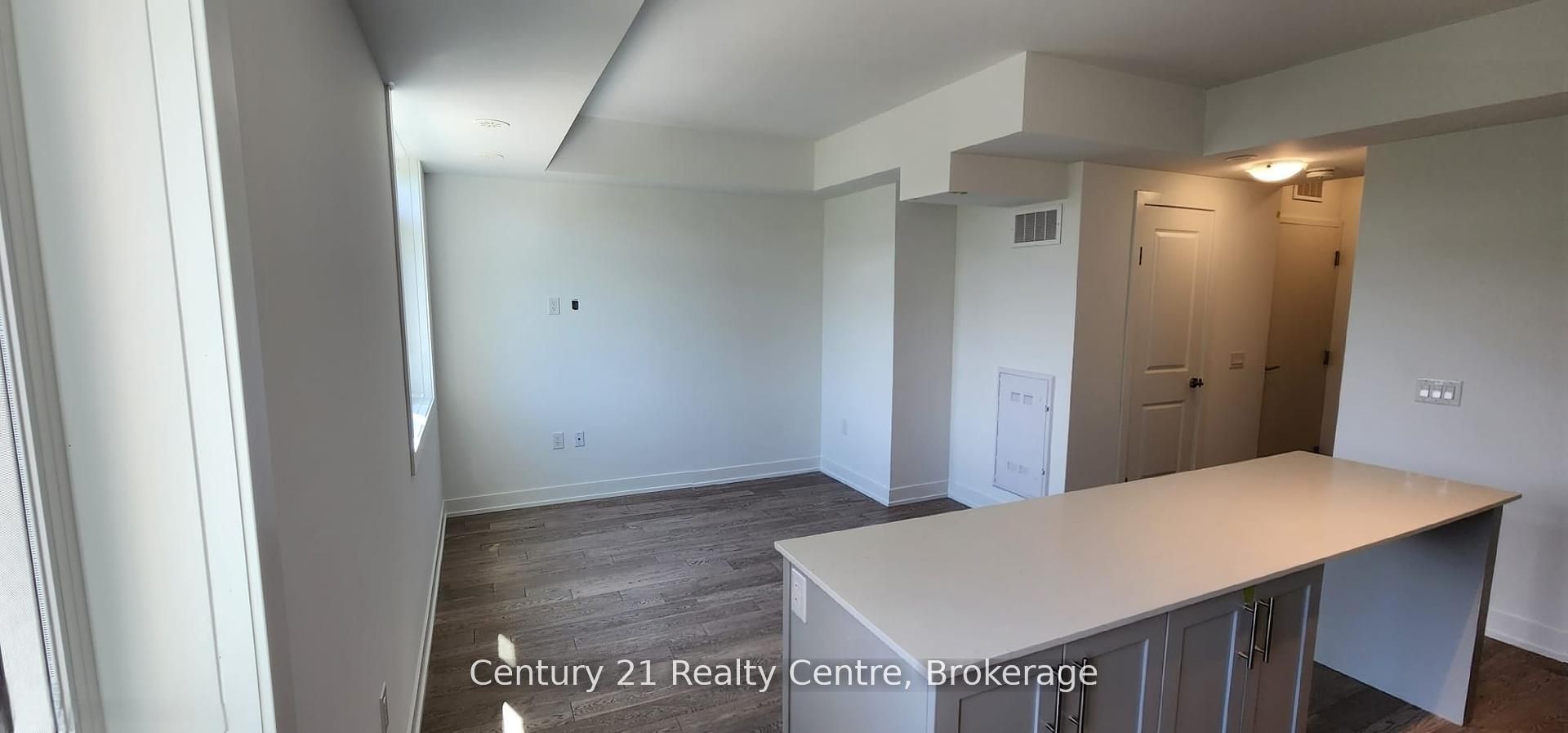 1115 Douglas Mccurdy Common N/A E 206