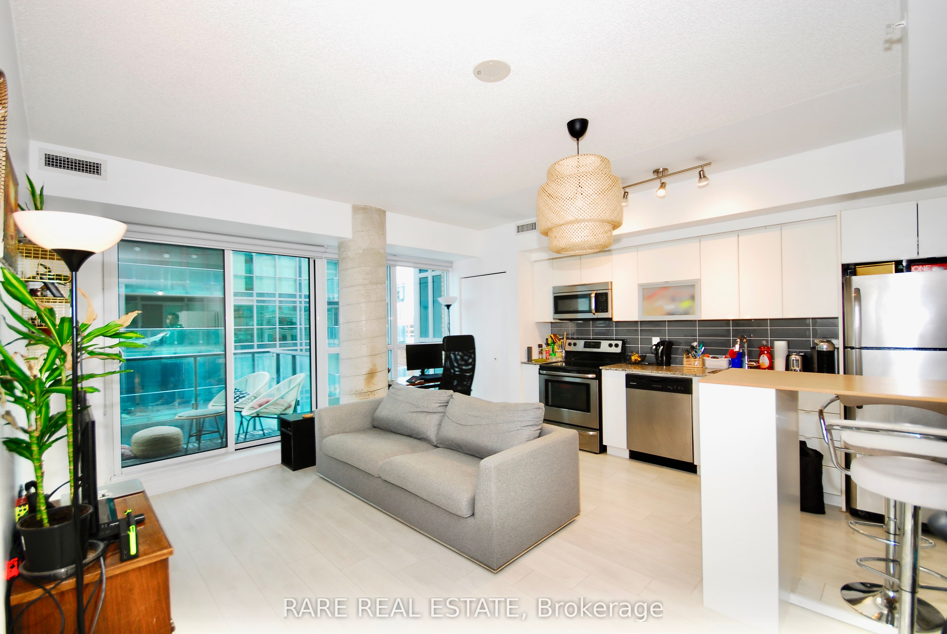 69 Lynn Williams Street 610