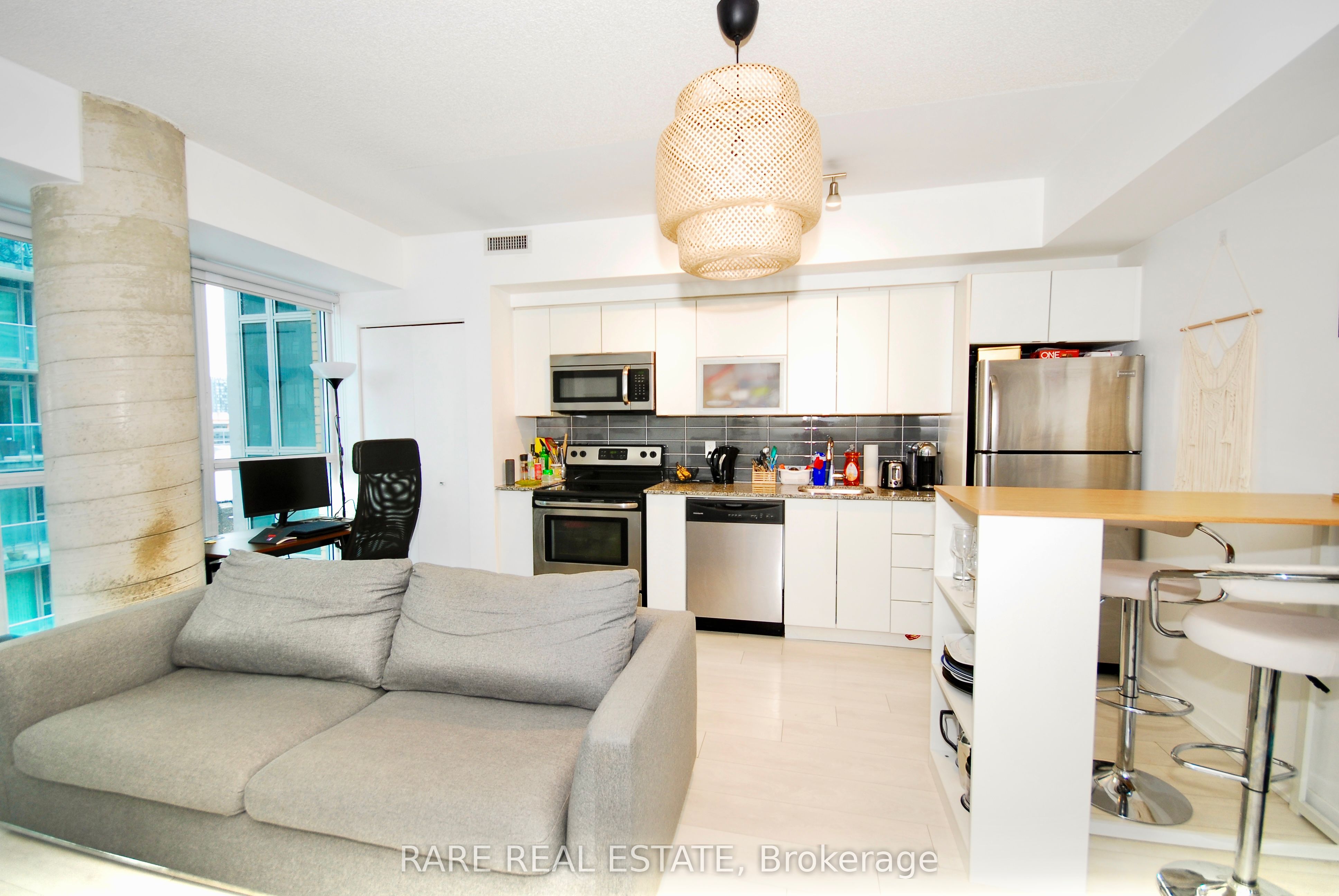 69 Lynn Williams Street 610