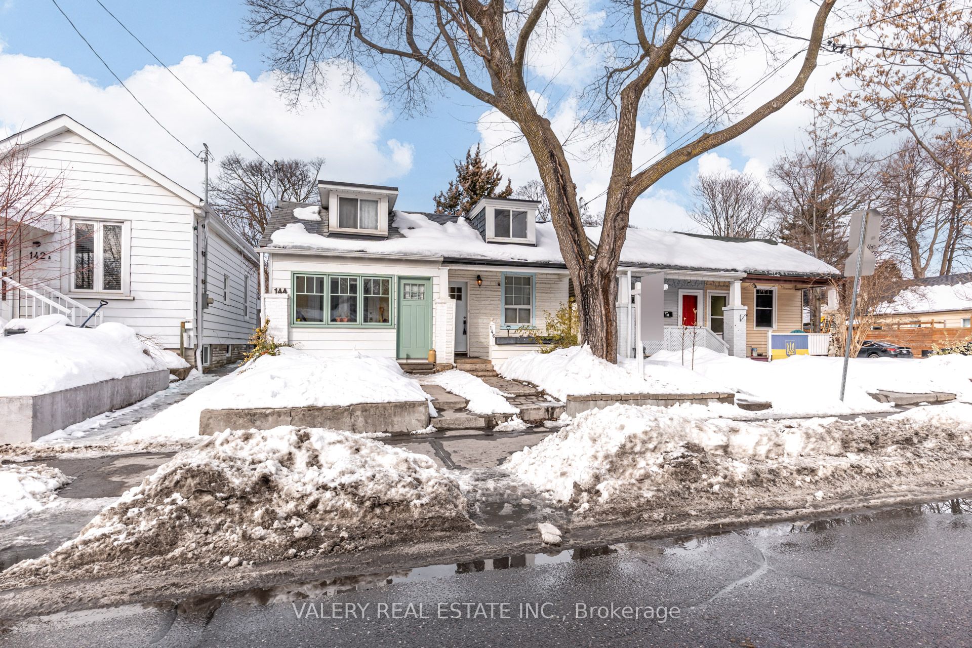 146 Hanson Street