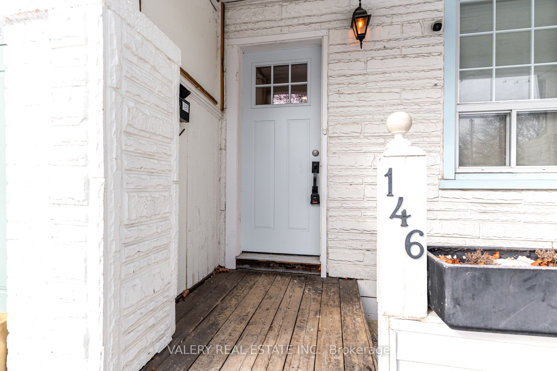 146 Hanson Street