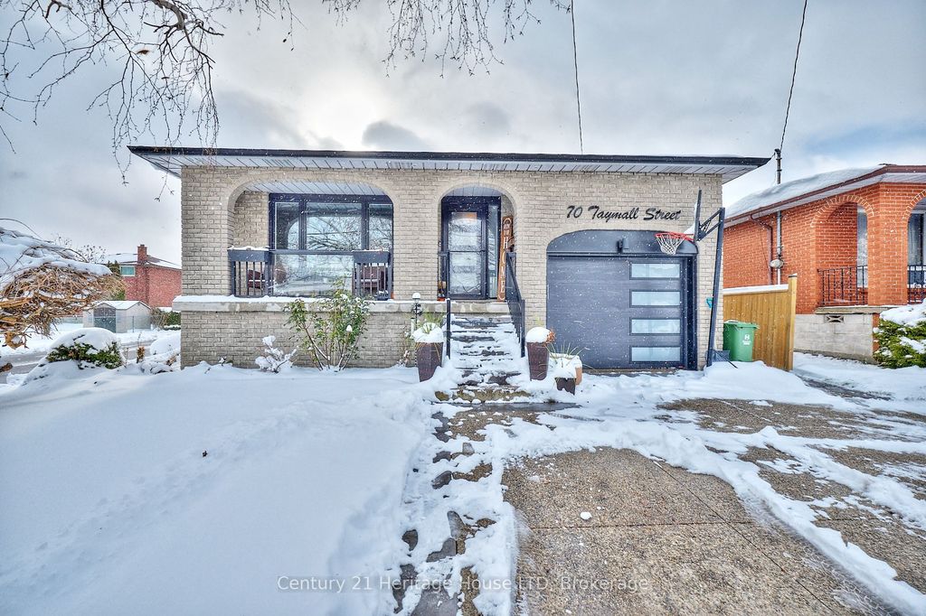 Photo of 70 Taymall Street, Hamilton, ON L8W 2A1 (MLS # X12588796)