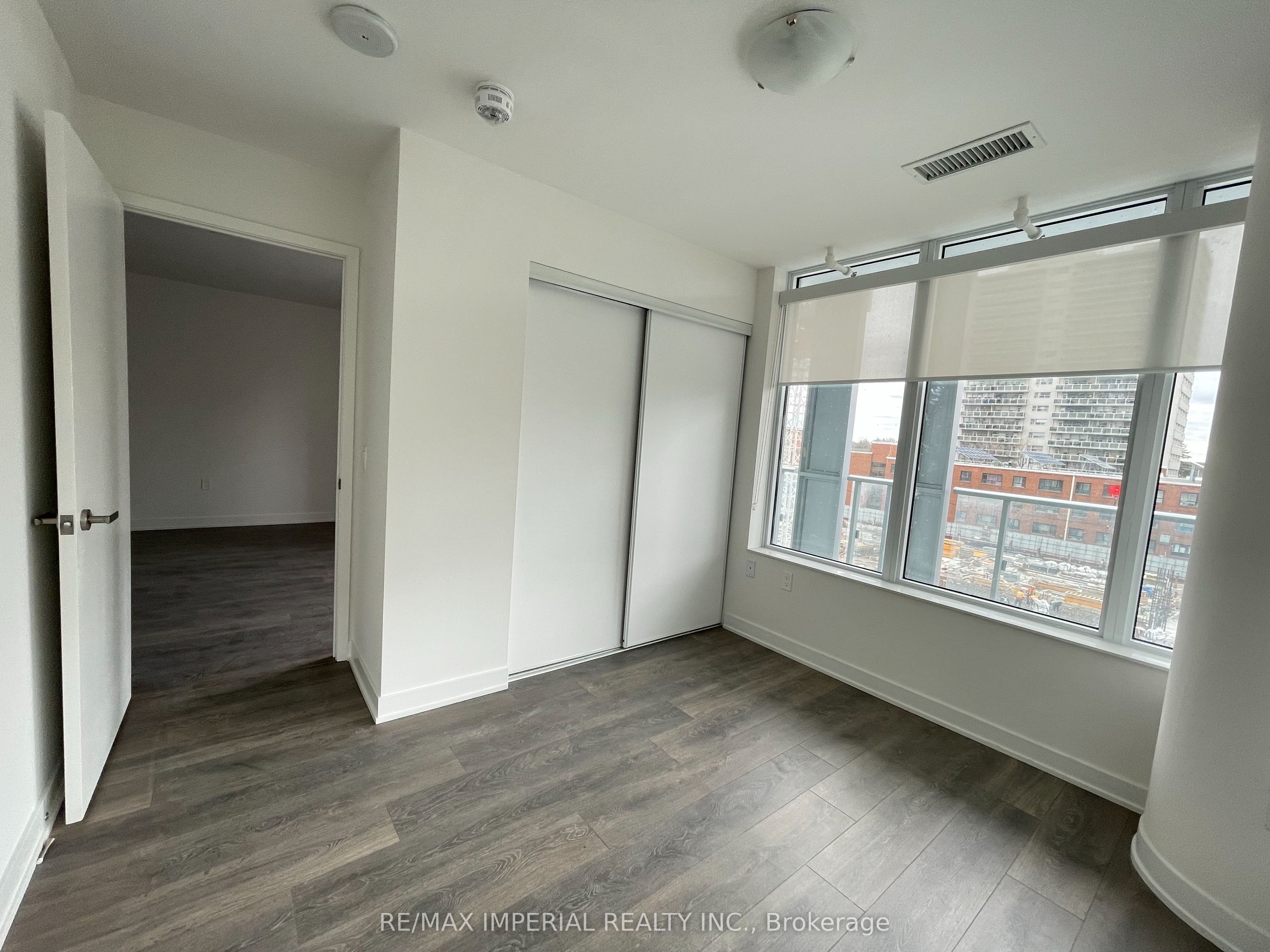 195 Redpath Avenue 404