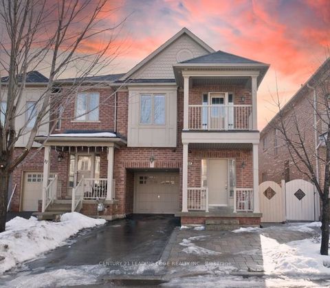 15 Coranto Way Vaughan ON L4H 3L8