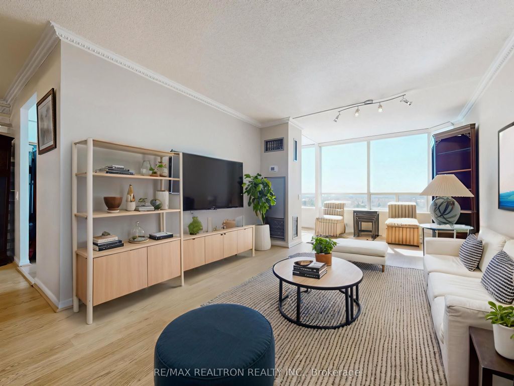 Photo of 110 Promenade Circle #808, Vaughan, ON L4J 7W8 (MLS # N12933698)