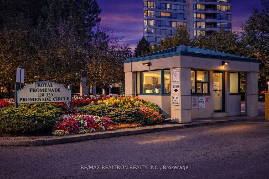 Photo of 110 Promenade Circle #808, Vaughan, ON L4J 7W8 (MLS # N12933698)