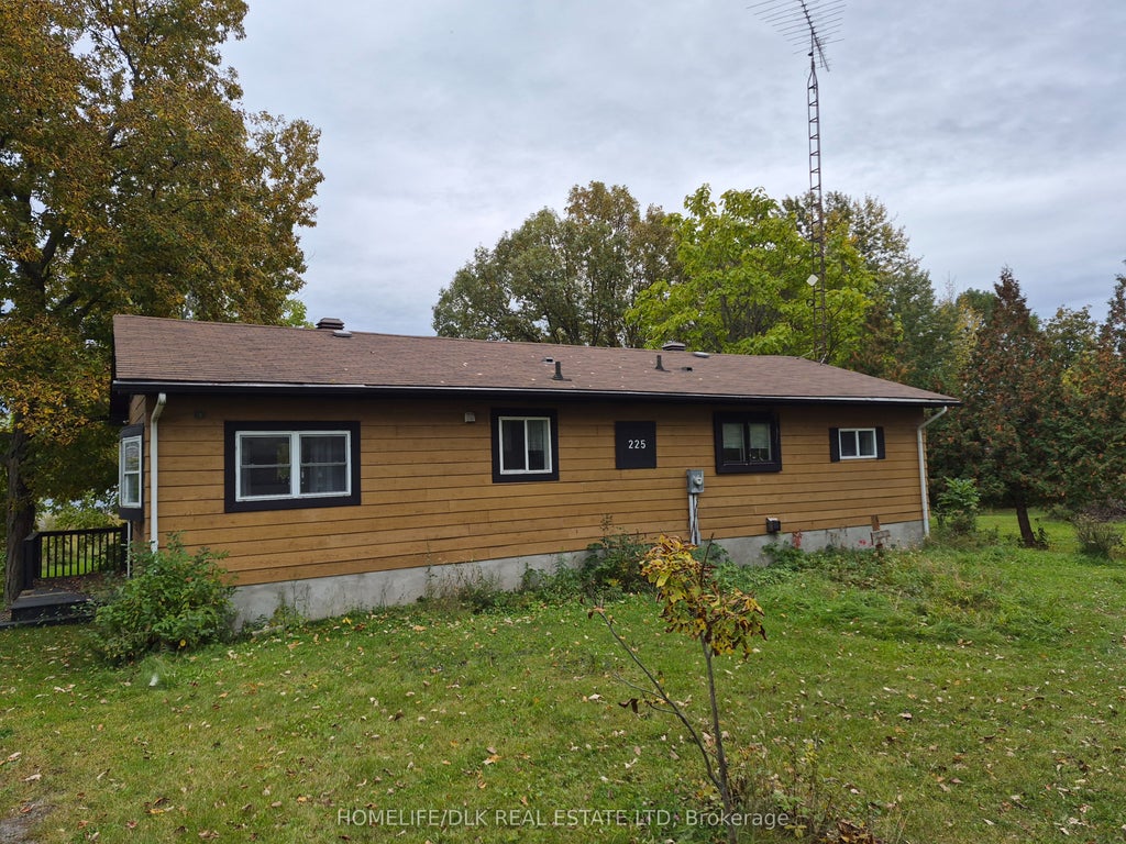 Photo of 225 Johnson Bay Lane, Frontenac Islands, ON K7G 2V6 (MLS # X14027402)