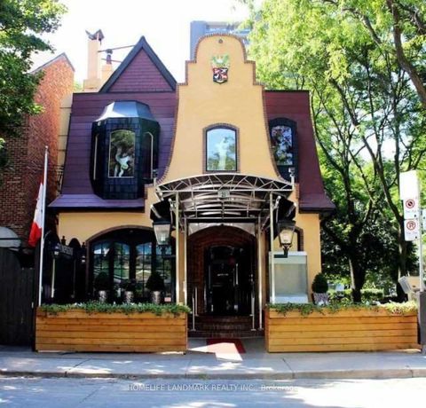 21 Gloucester Street Toronto ON M4Y 1L8