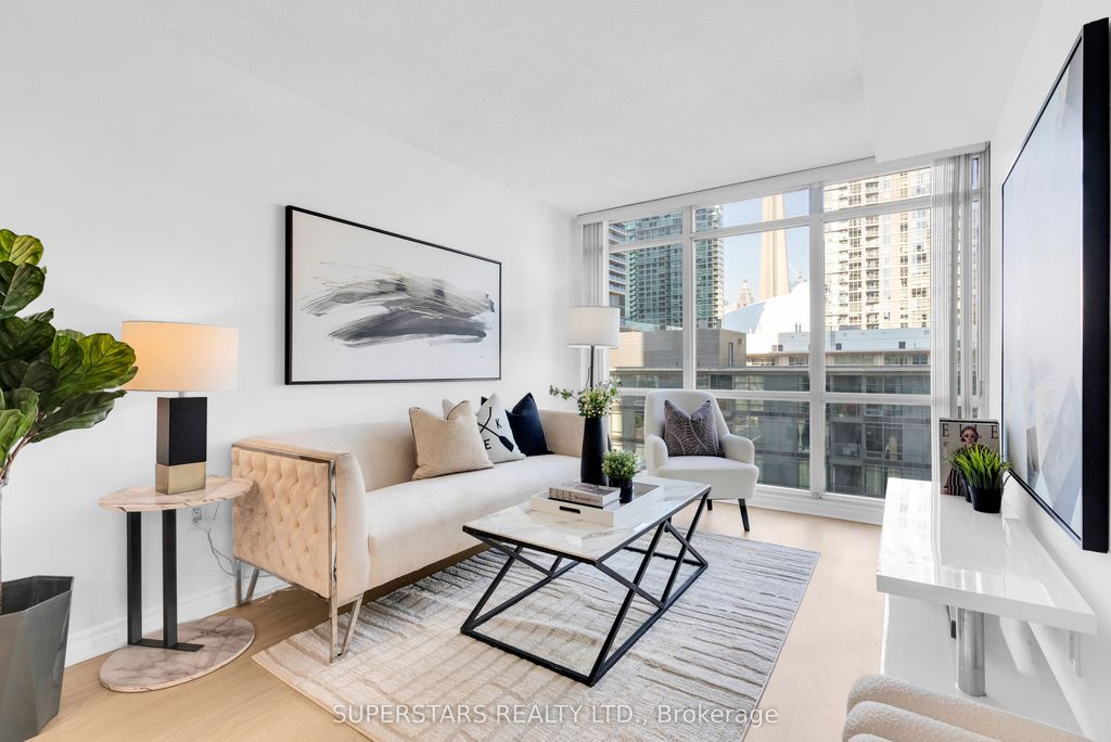 Photo of 15 Fort York Boulevard #1008, Toronto, ON M5V 3Y4 (MLS # C12361209)