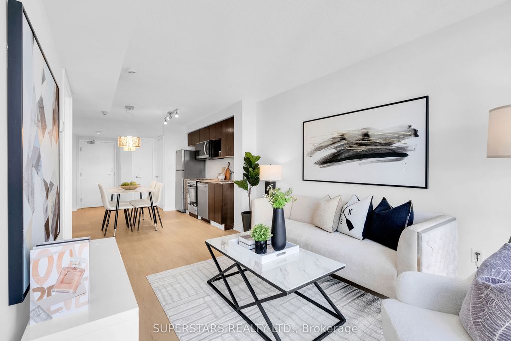 Photo of 15 Fort York Boulevard #1008, Toronto, ON M5V 3Y4 (MLS # C12361209)