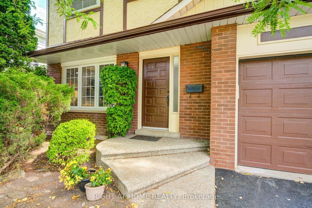 Photo of 2674 Constable Road, Mississauga, ON L5J 1W4 (MLS # W12433543)