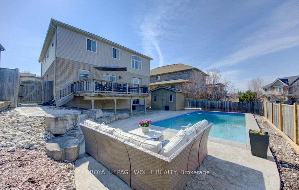 Photo of 414 Zeller Drive, Waterloo, ON N2A 0C7 (MLS # X12978078)