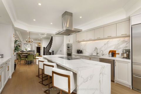 262 Spadina Road Toronto ON M5R 2V1