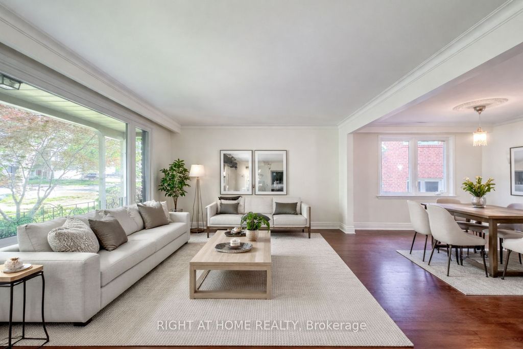Photo of 15 Foursome Crescent, Toronto, ON M2P 1W1 (MLS # C13028612)