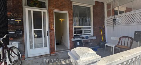 383 Lansdowne Avenue Toronto ON M6H 3Y2