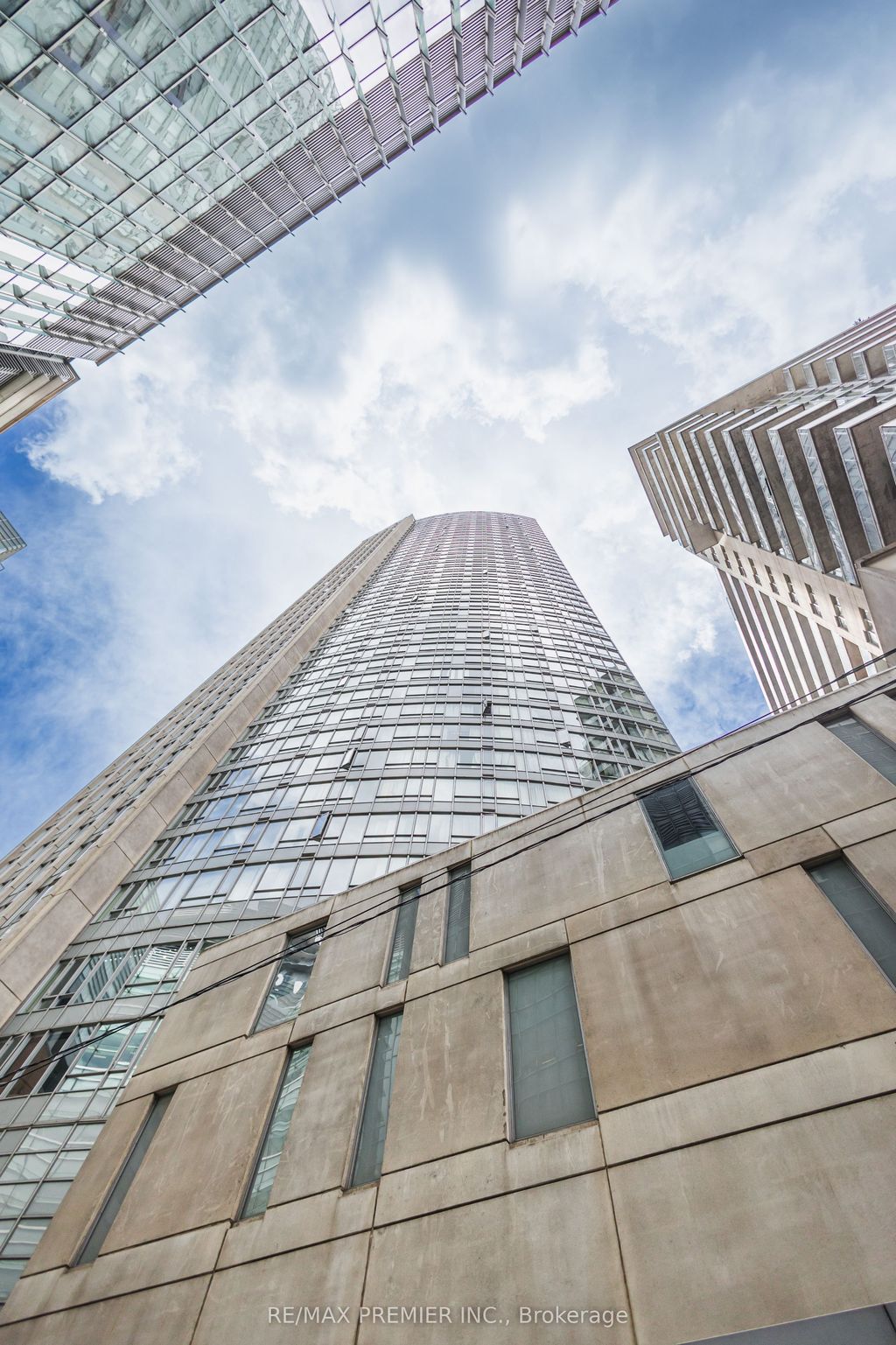 Photo of 210 Victoria Street #4407, Toronto, ON M5B 2R3 (MLS # C13504686)