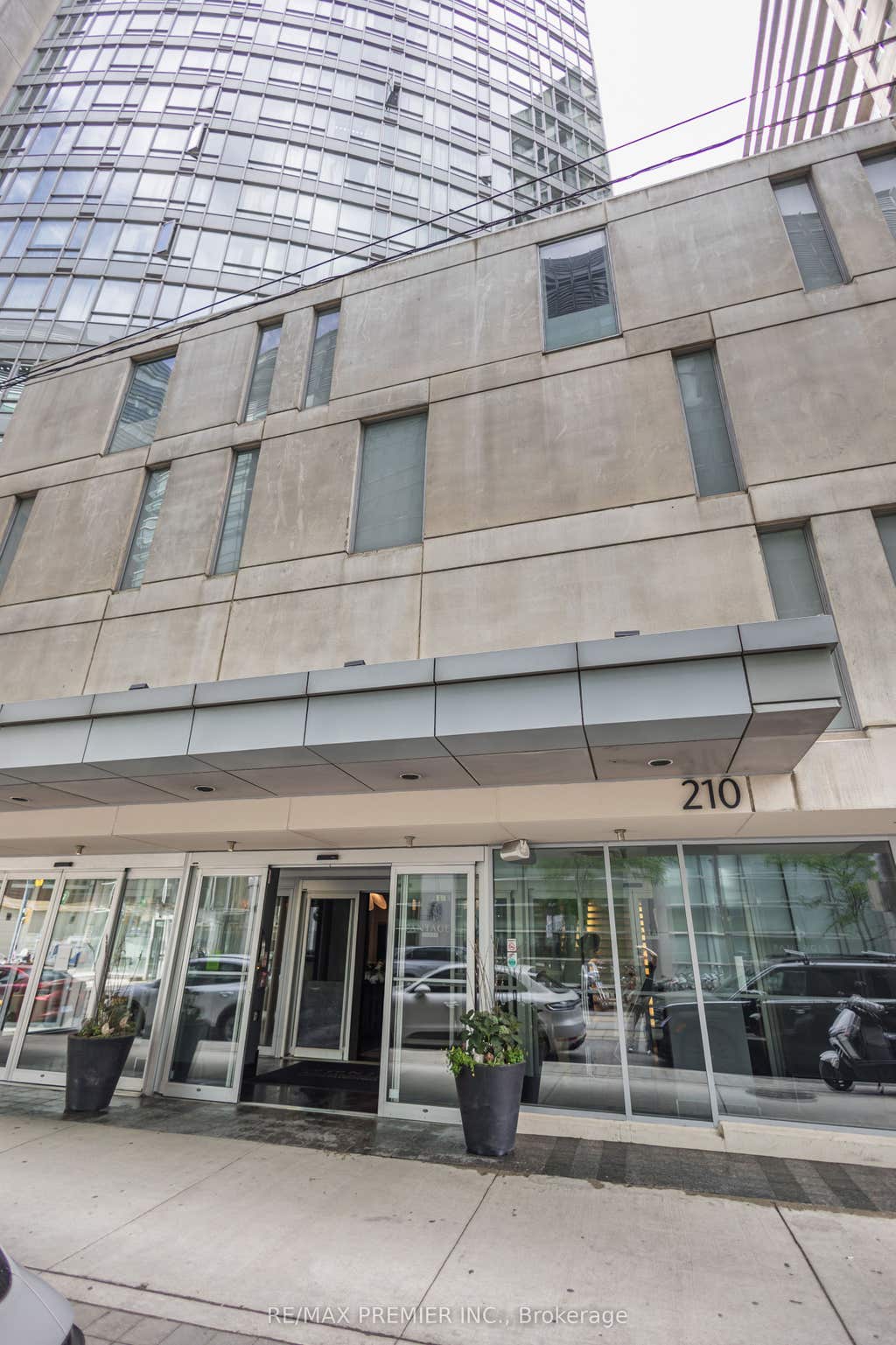 Photo of 210 Victoria Street #4407, Toronto, ON M5B 2R3 (MLS # C13504686)