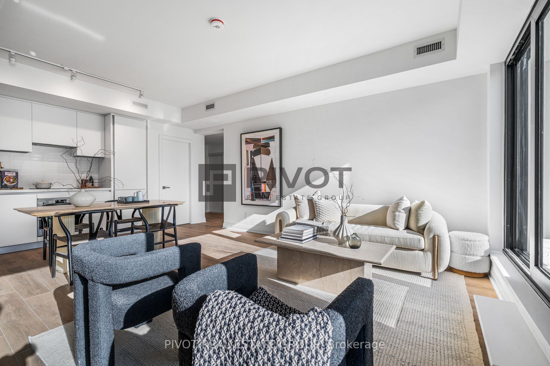 4015 The Exchange N/A 1307