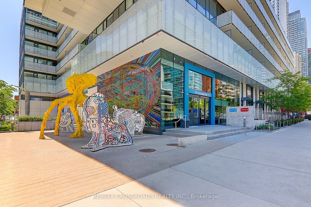 Photo of 161 Roehampton Avenue, Toronto, ON M4P 0C8 (MLS # C13094204)