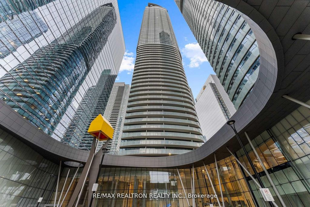 Photo of 14 York Street #807, Toronto, ON M5J 0B1 (MLS # C12924522)