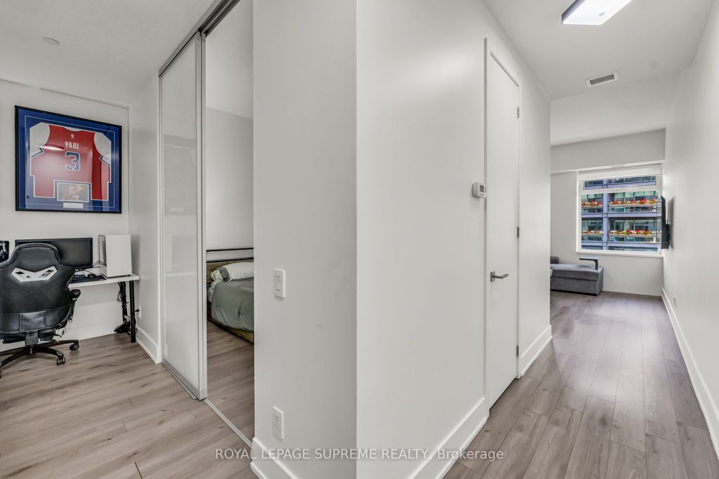 Photo of 111 St Clair Avenue W #604, Toronto, ON M4V 1N5 (MLS # C12954008)